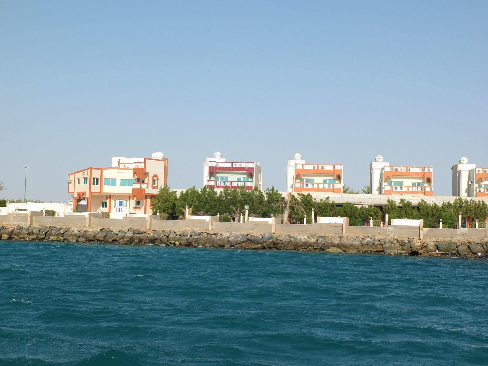 Al Ahmadi Plaza Resort Yanbu Extérieur photo